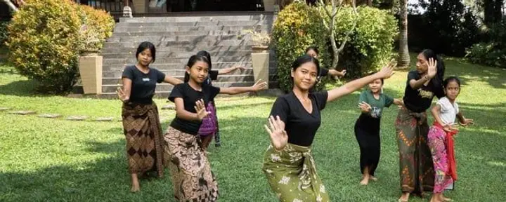 5 giorni di autentica esperienza culturale balinese, ritiro di yoga e benessere a Bali