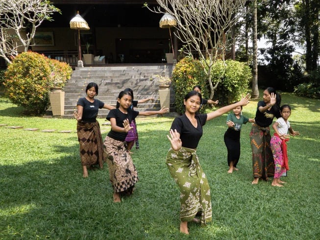 7 giorni di risveglio spirituale, ritiro di lusso di yoga e benessere a Bali