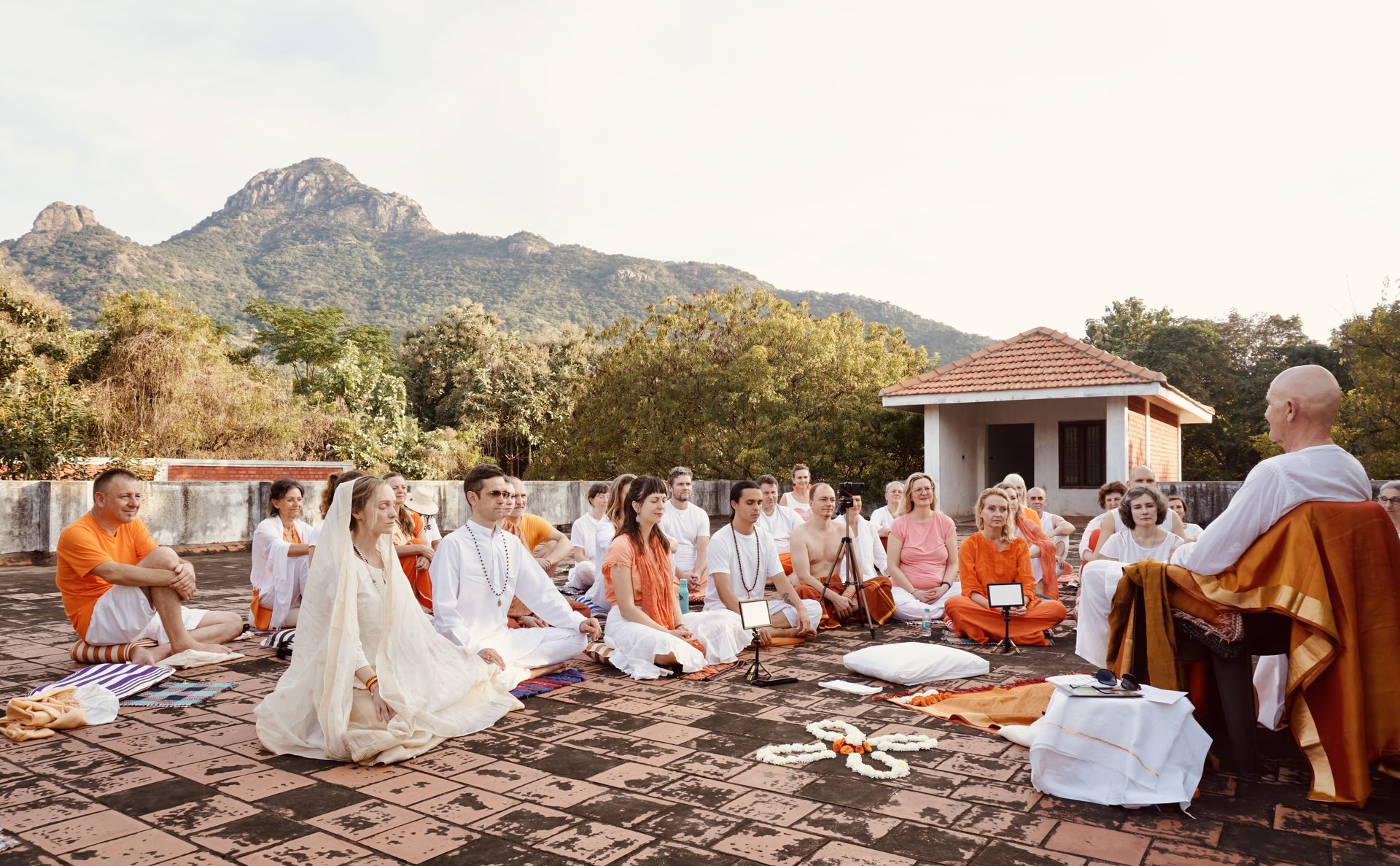 Jan 24 Ritiro Ashram di Meditazione Silenziosa Detox di 21 Giorni India
