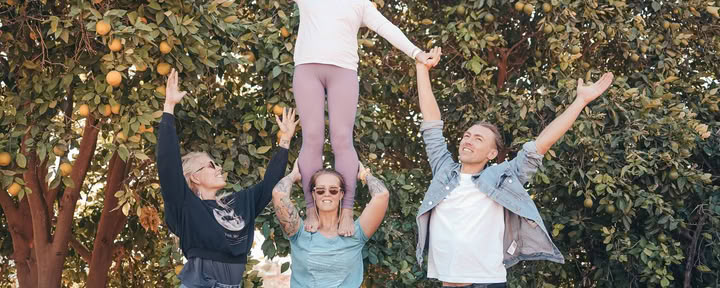 Ritiro di AcroYoga ispirazionale