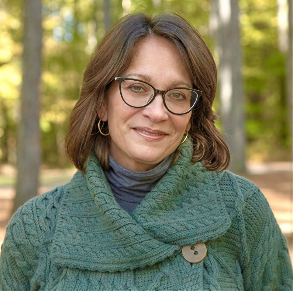 Ritiro comunitario con Meg Medina: Celebrare le storie Latinx nella letteratura per bambini