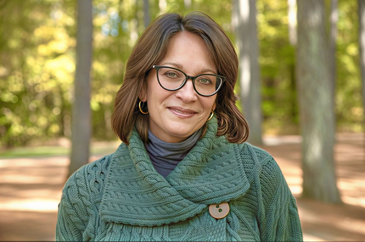 Ritiro comunitario con Meg Medina: Celebrare le storie Latinx nella letteratura per bambini