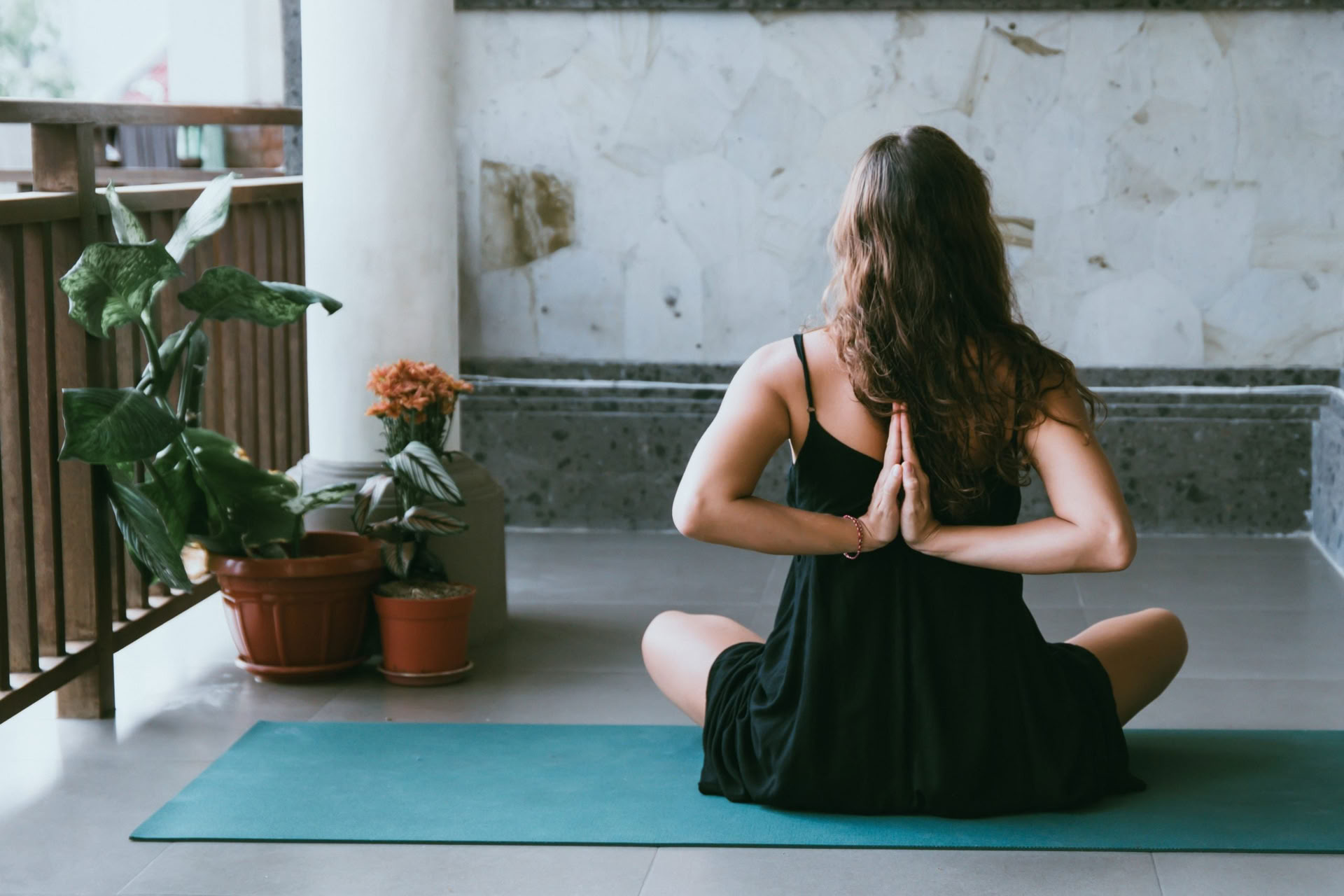 Yoga Course for Beginners: "Coltiva la tua pratica a casa
