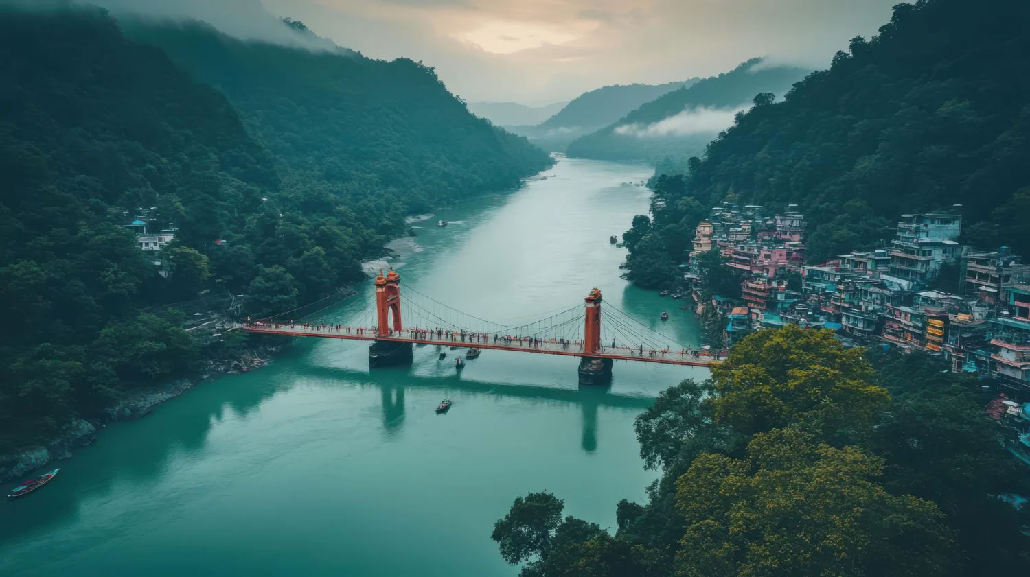 100 Ore di Formazione Insegnanti di Yoga a Rishikesh, India – Maggio 2026