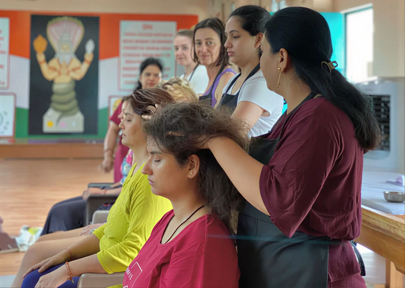 100 Ore di Formazione Insegnanti di Yoga a Rishikesh, India – Maggio 2026