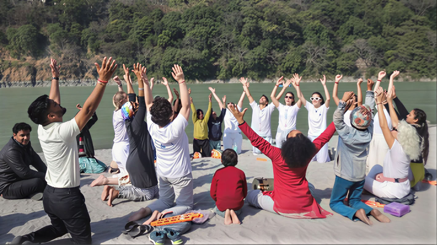 Corso di formazione insegnanti di yoga di 200 ore a Rishikesh – dal 01 giugno al 26 giugno 2026