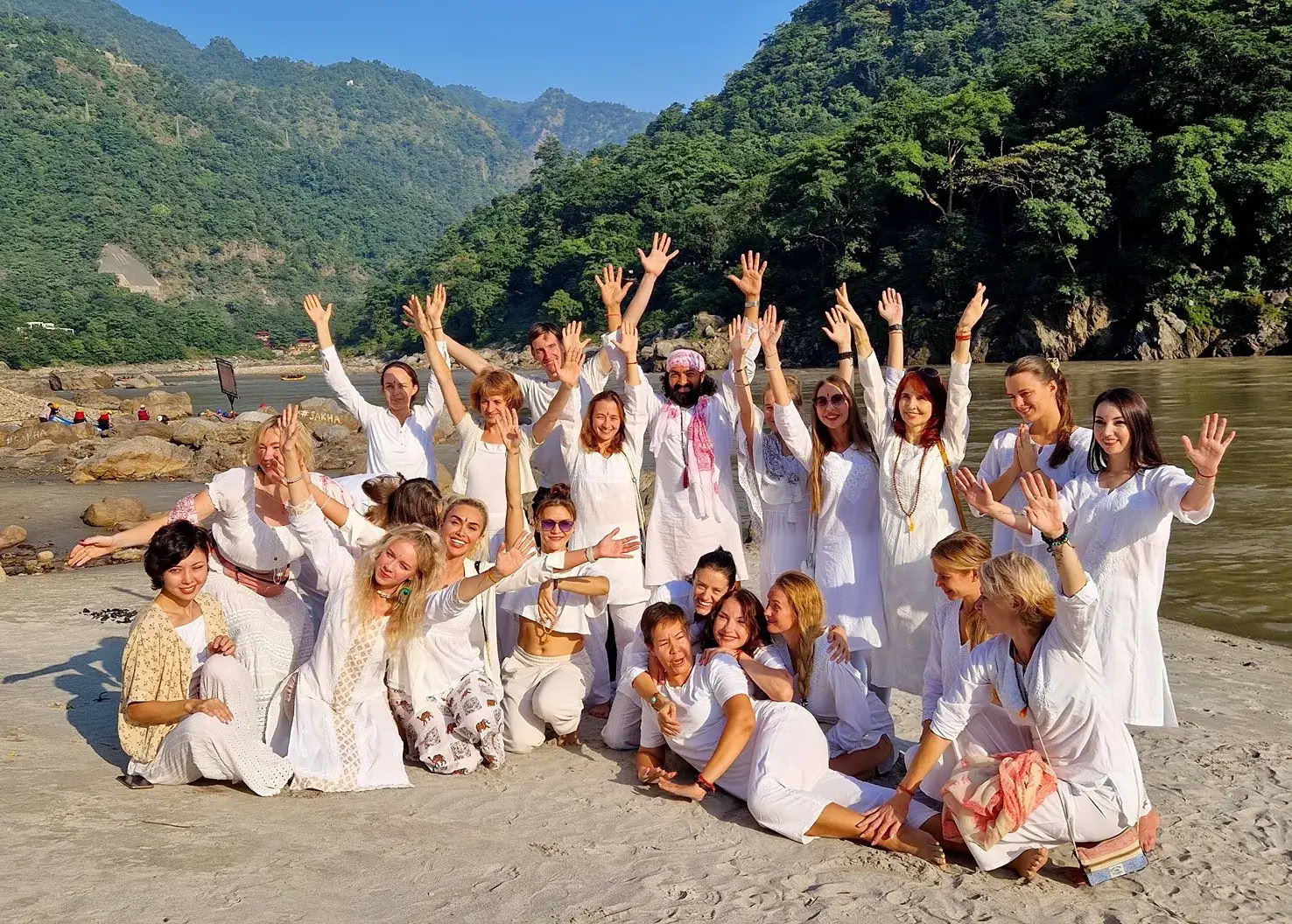Corso di formazione insegnanti di yoga Ayurveda di 200 ore a Rishikesh