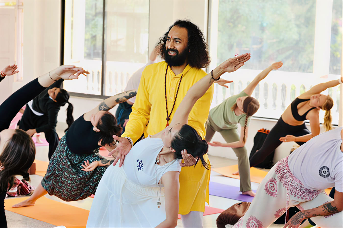 200 Ore di Formazione Insegnanti di Yoga Ayurveda a Rishikesh, India