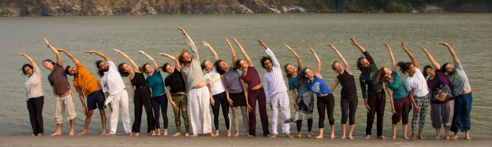 100 Ore di Formazione Insegnanti di Yoga a Rishikesh, India