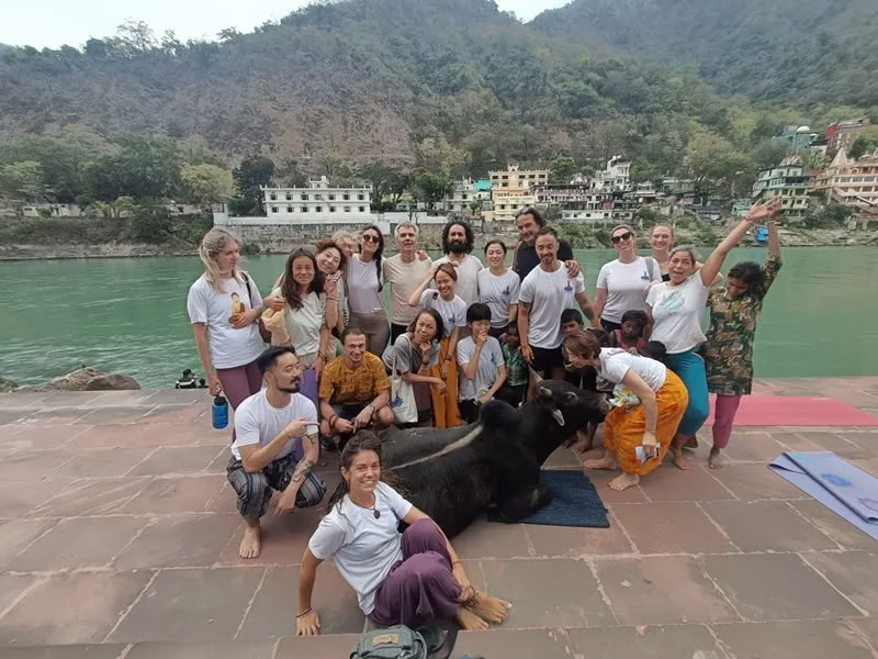 100 Ore di Formazione Insegnanti di Yoga a Rishikesh, India