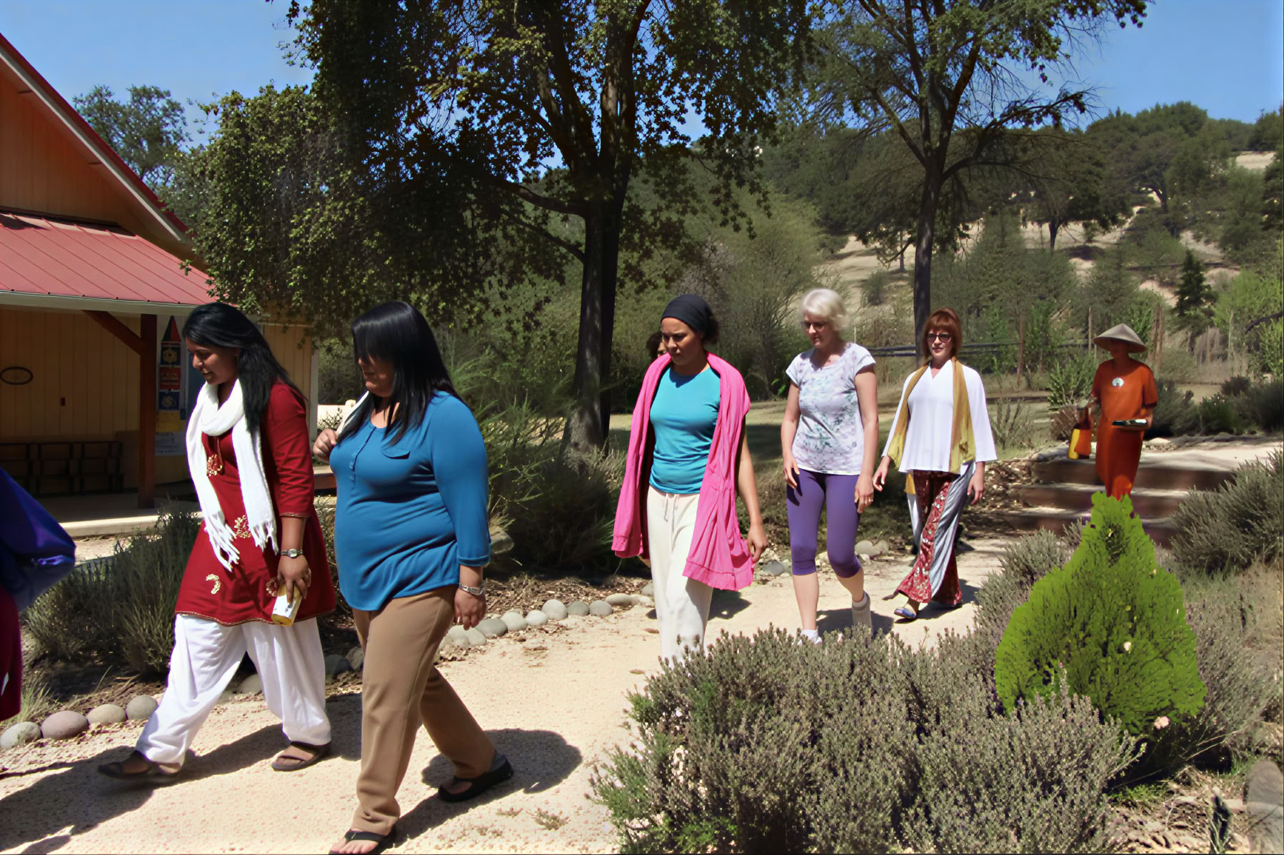 Ashram Sacred Tour – Introduzione allo Yoga Sivananda
