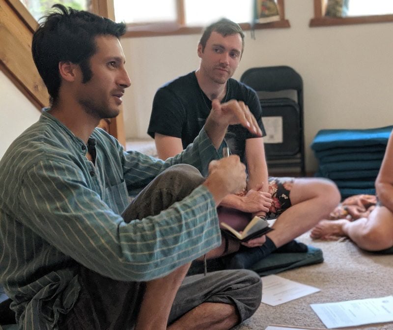Programma intensivo di Karma Yoga di tre mesi – versione speciale di due mesi rivolta ai più giovani