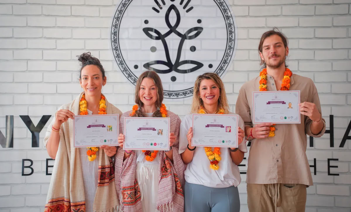200 Ore di Formazione Insegnanti di Yoga a Rishikesh