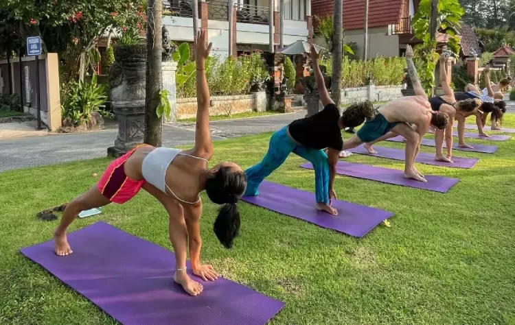200 Ore di Formazione Insegnanti di Yoga a Rishikesh