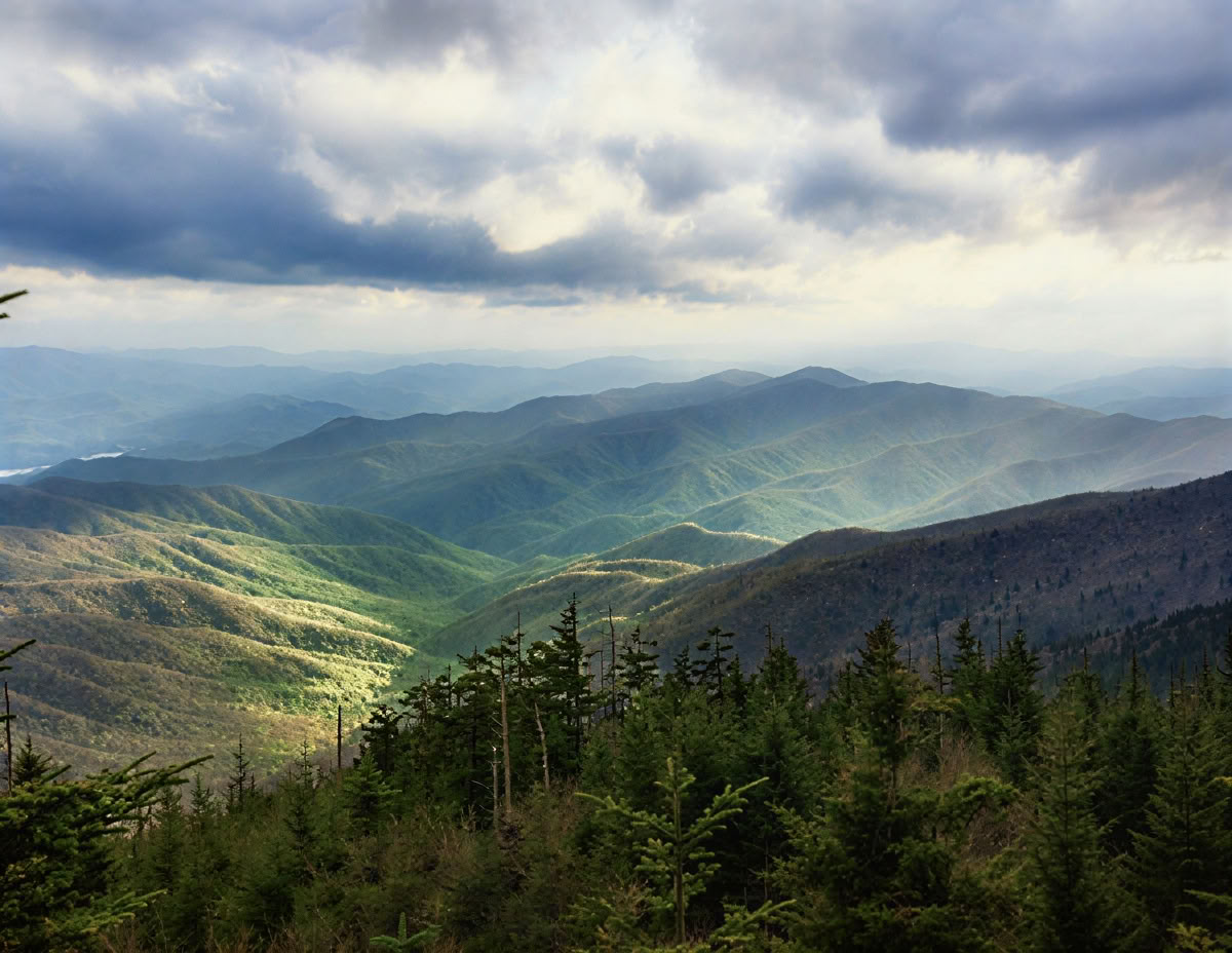 Heart of the Mountain Sesshin: Un Sesshin in zaino al Bells Mountain Dharma Center