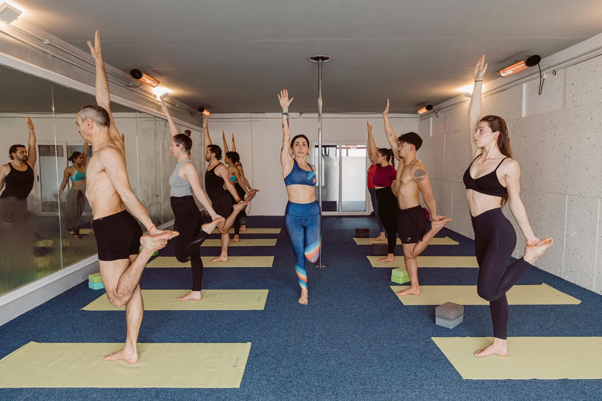 Yoga Teacher Training 2026 – Intensive Estivo
