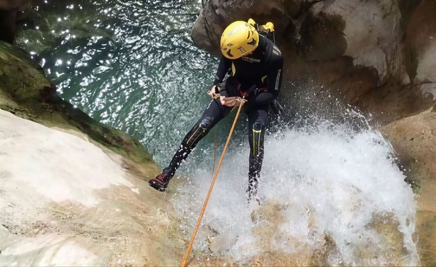 Tour privato di canyoning Nevidio