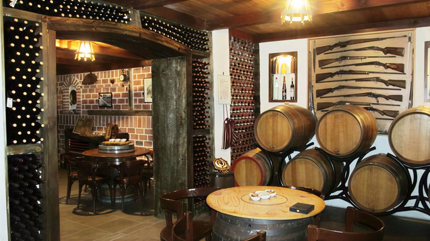 Tour del vino misto tradizionale e moderno