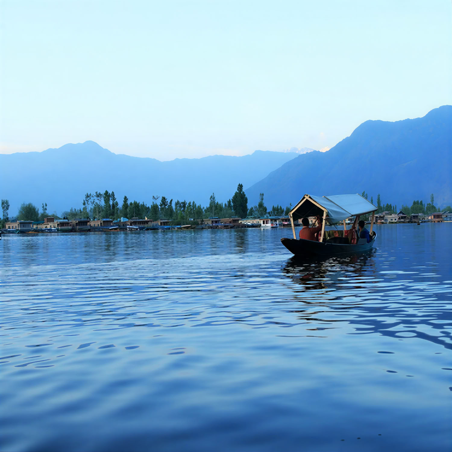 Dal Dreams & Mountain Days: Un’esperienza distintiva in Kashmir