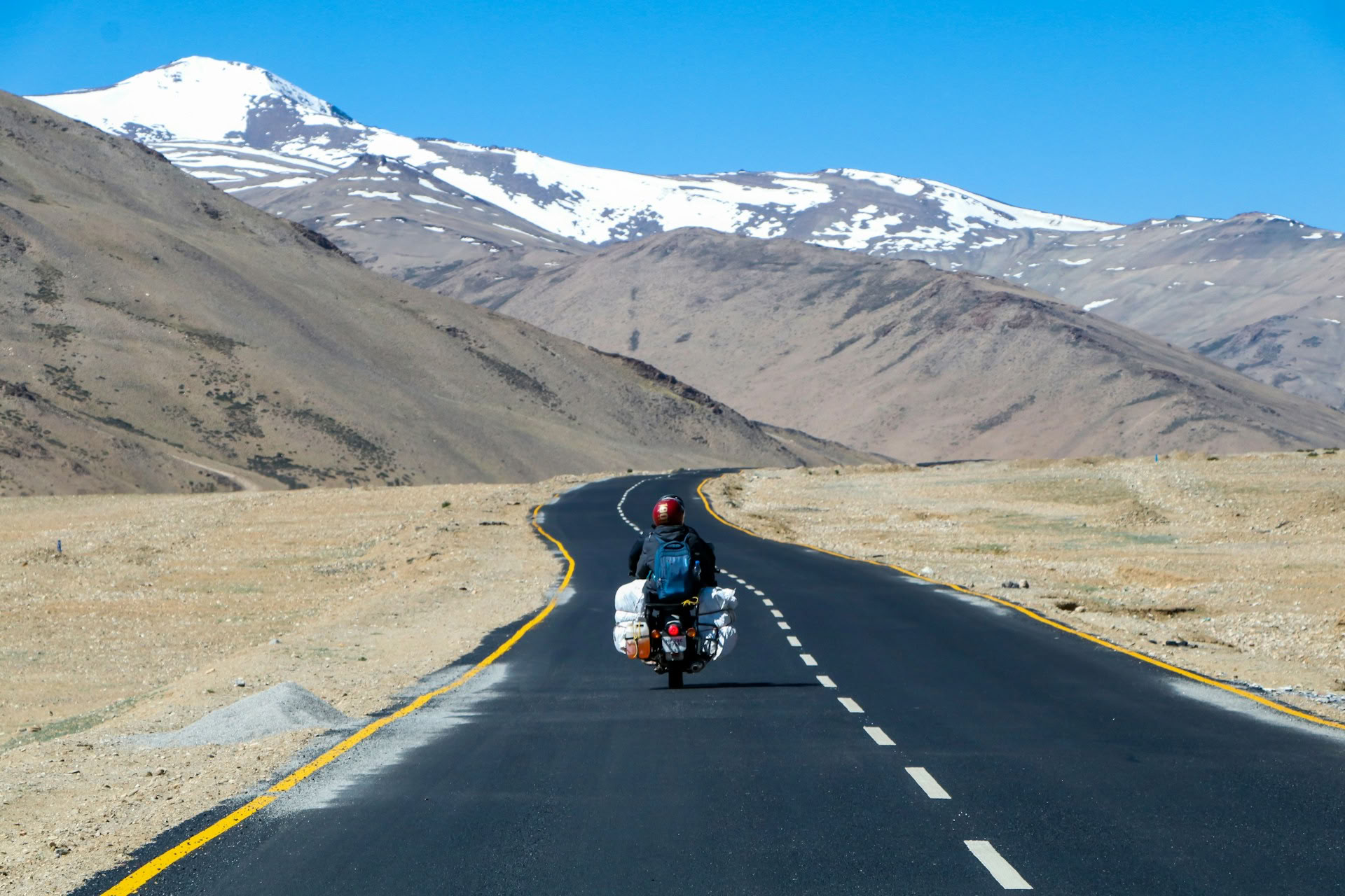 Sentieri culturali del Ladakh via Zoji La e villaggio di Turtuk