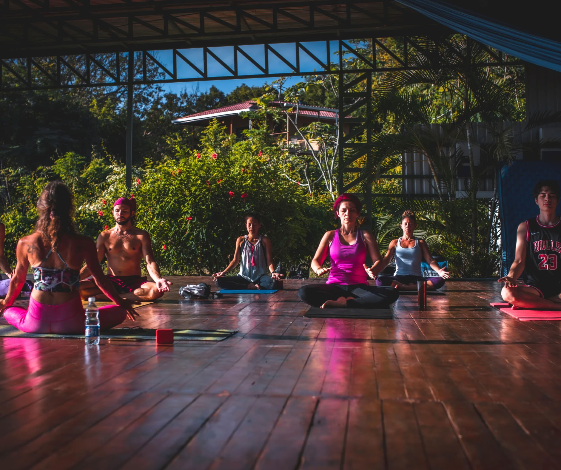 Devaya Yoga™ · Ritiro di Sound Healing e Rinnovamento Emotivo
