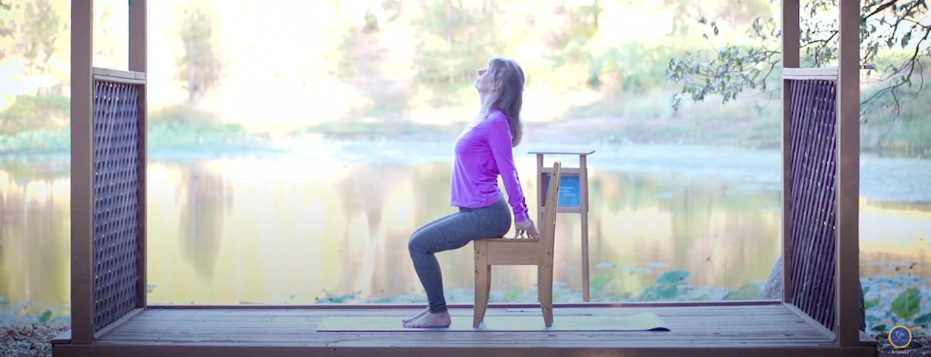 Yoga per anziani e su sedia