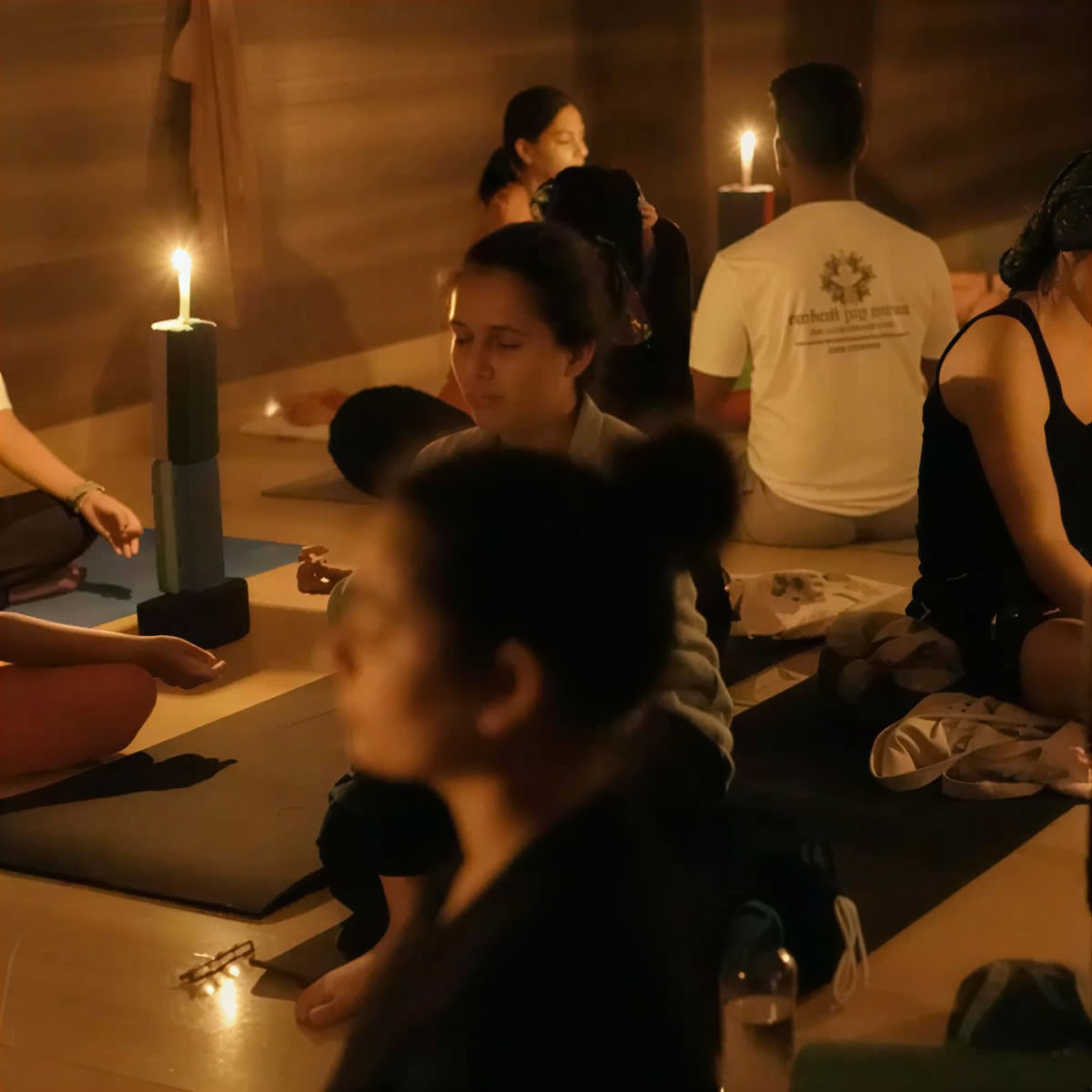 Programma di formazione insegnanti di yoga di 100 ore