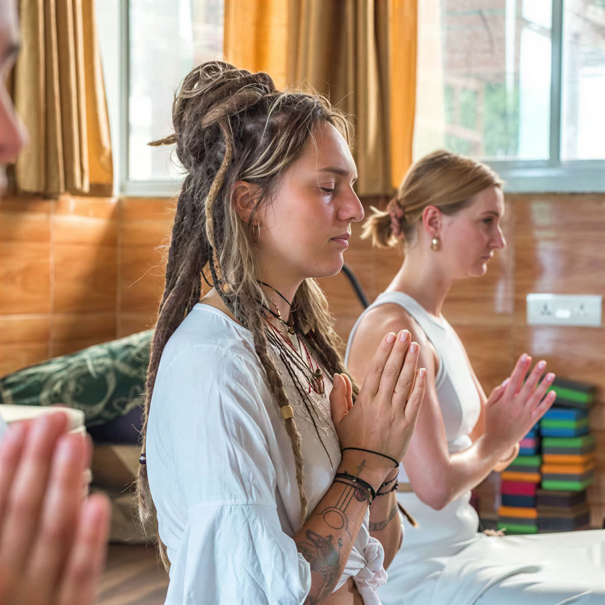 Programma di formazione per insegnanti di yoga di 300 ore
