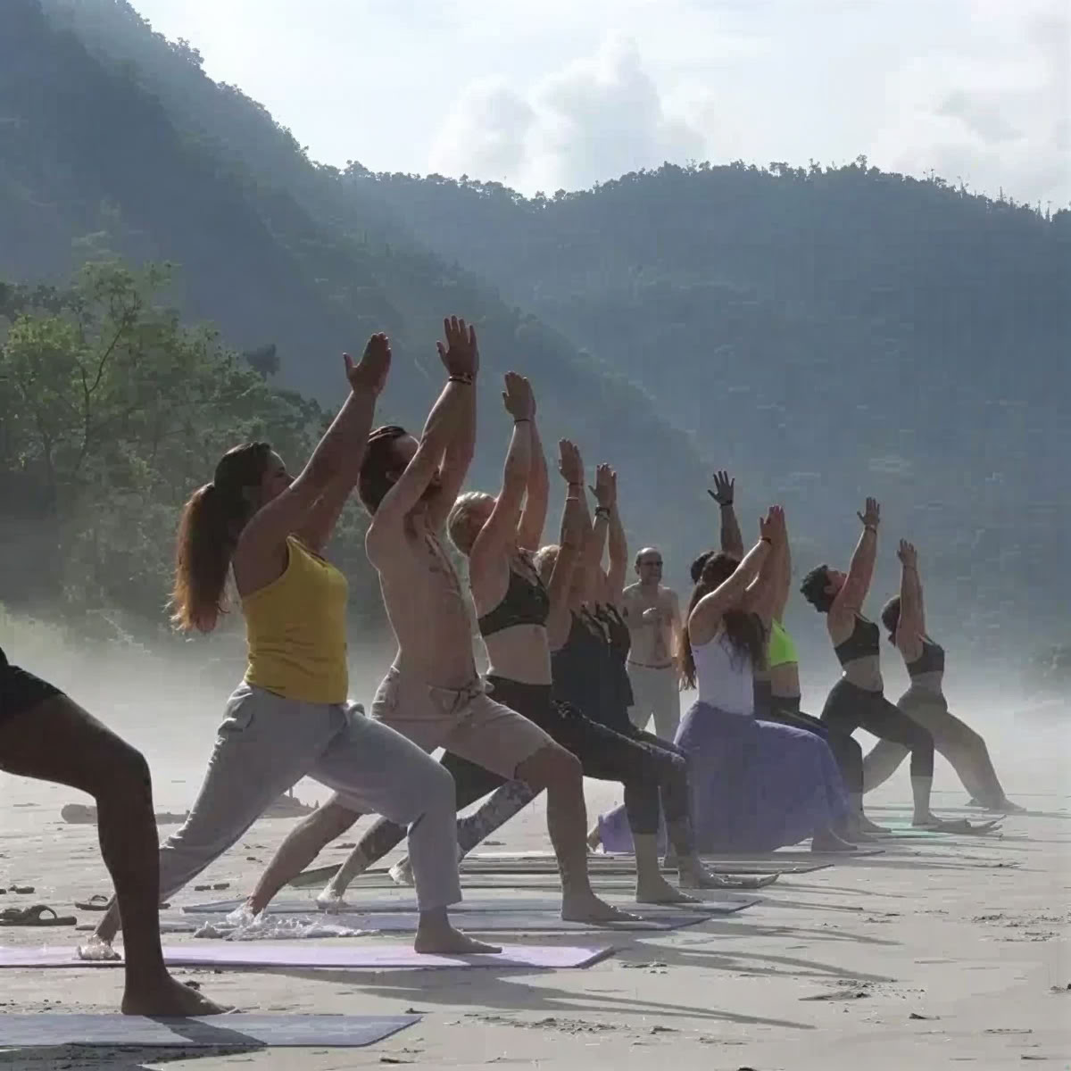 200 Ore di Formazione Insegnanti di Yoga a Rishikesh
