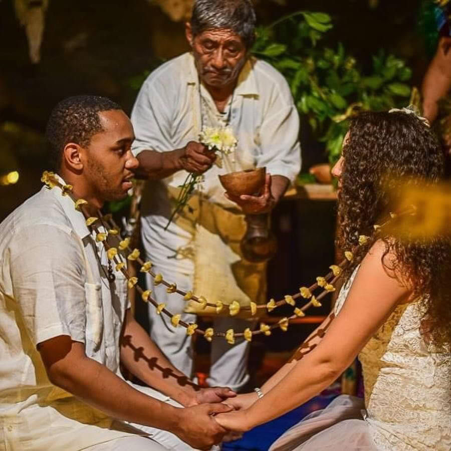 Cerimonia tradizionale di unione matrimoniale maya