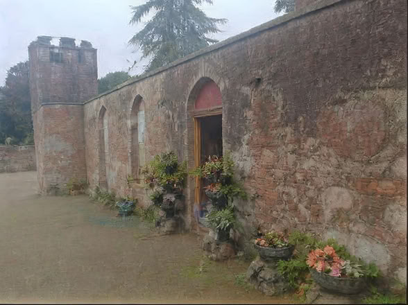Ritiro di scrittura creativa e yoga per sole donne in castello scozzese