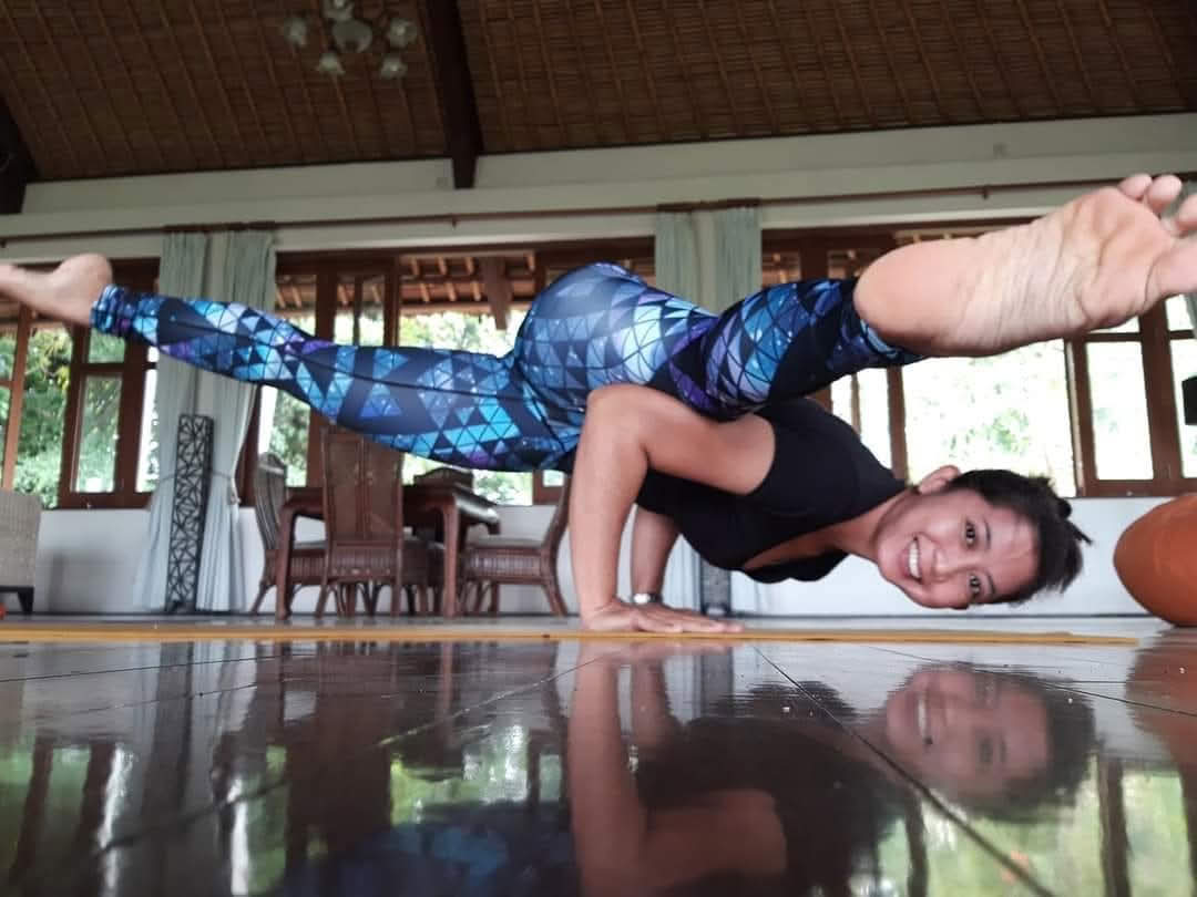 Hybrid 200 Ore Formazione Insegnanti di Yoga