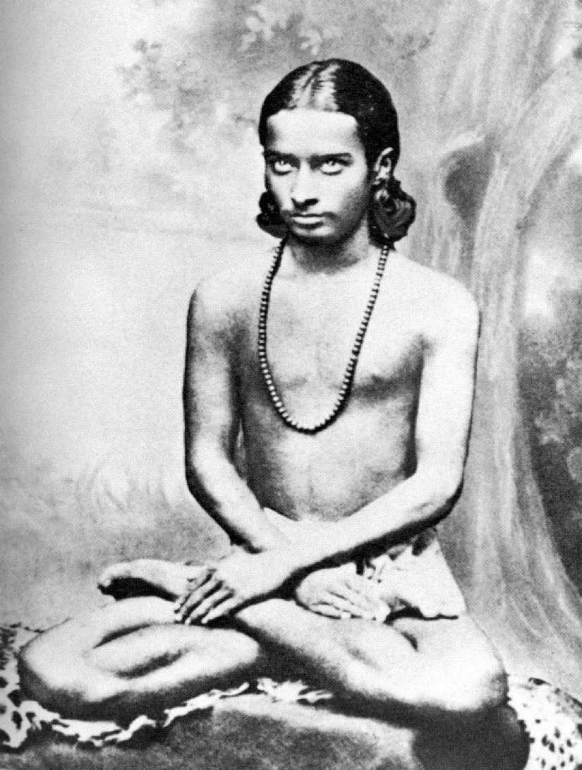 Corso di formazione insegnanti di Bhakti Yoga di 300 ore a Rishikesh, India