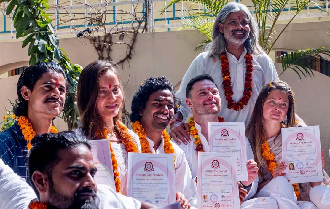 Corso di formazione insegnanti di Bhakti Yoga di 300 ore a Rishikesh, India