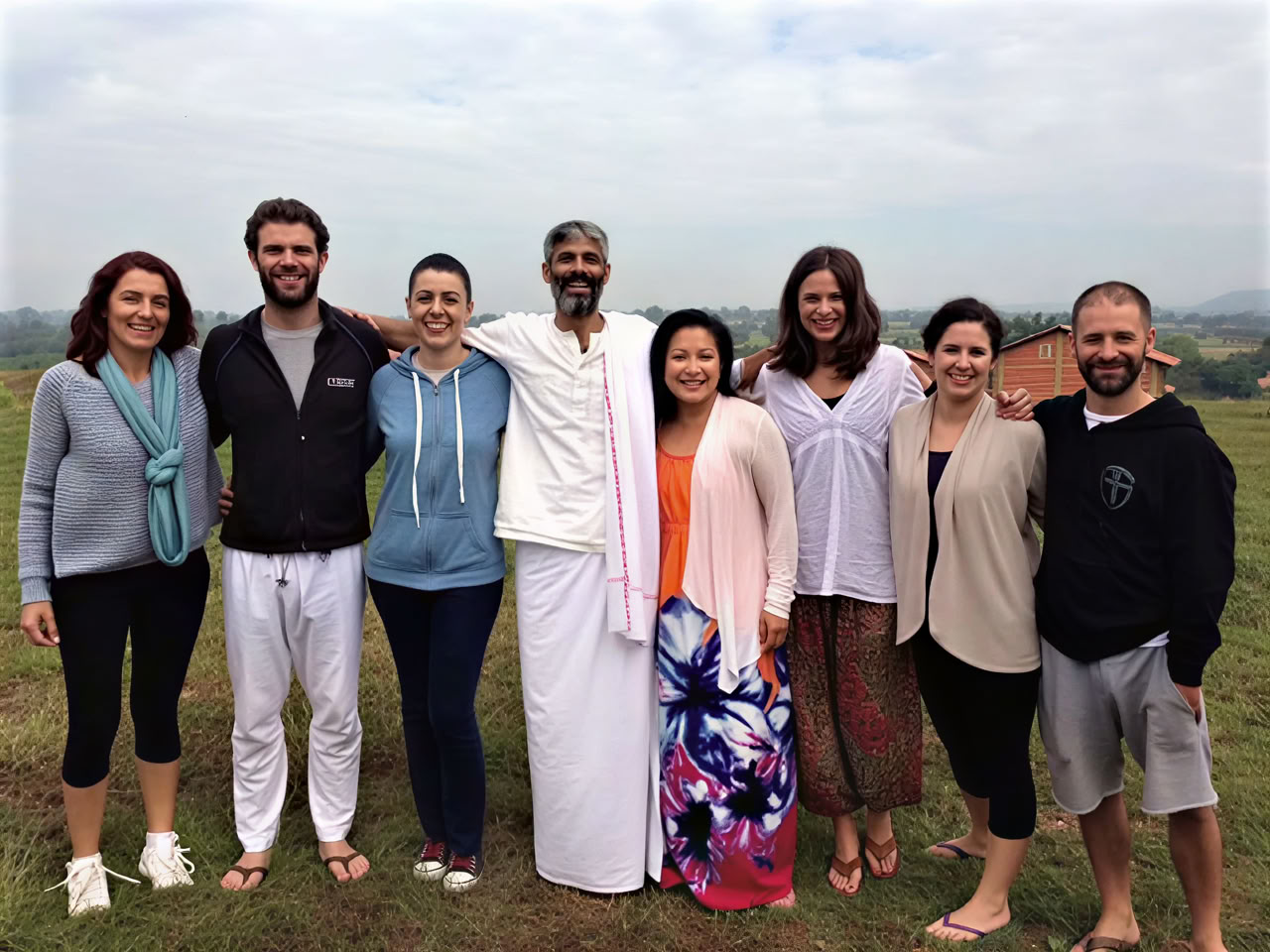 100 Ore di Formazione di Yoga per Bambini Ritiro a Rishikesh – 10 Giorni
