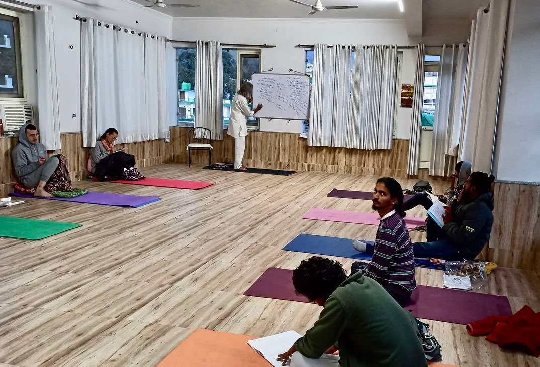 300 Ore Corso di Formazione Insegnanti di Hatha Yoga a Rishikesh India – 01 Lug – 18 Ago
