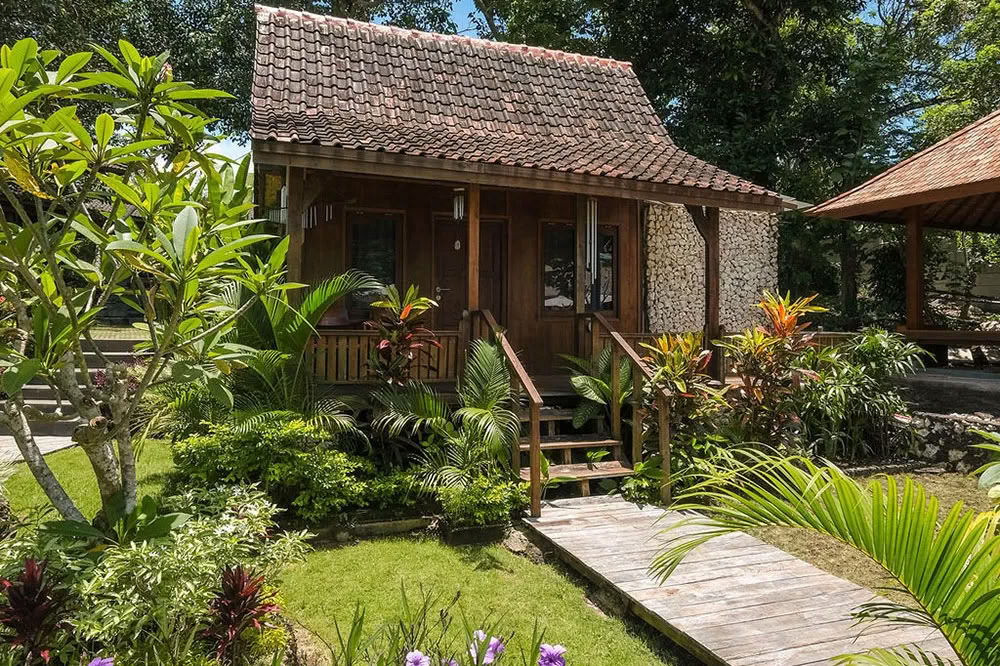 Lucidflow 100h of 300h ytt - Formazione Insegnanti di Yoga a Bali