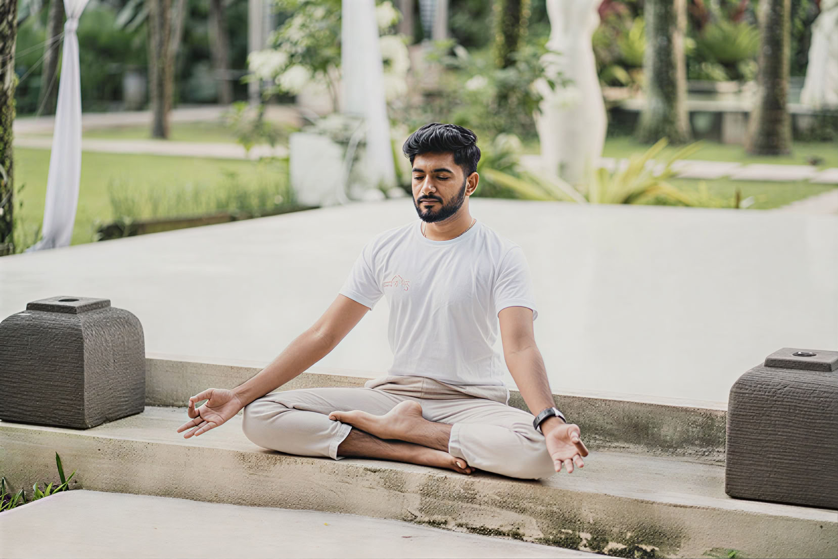 200 ore di formazione insegnanti di yoga a Bali, Amertham