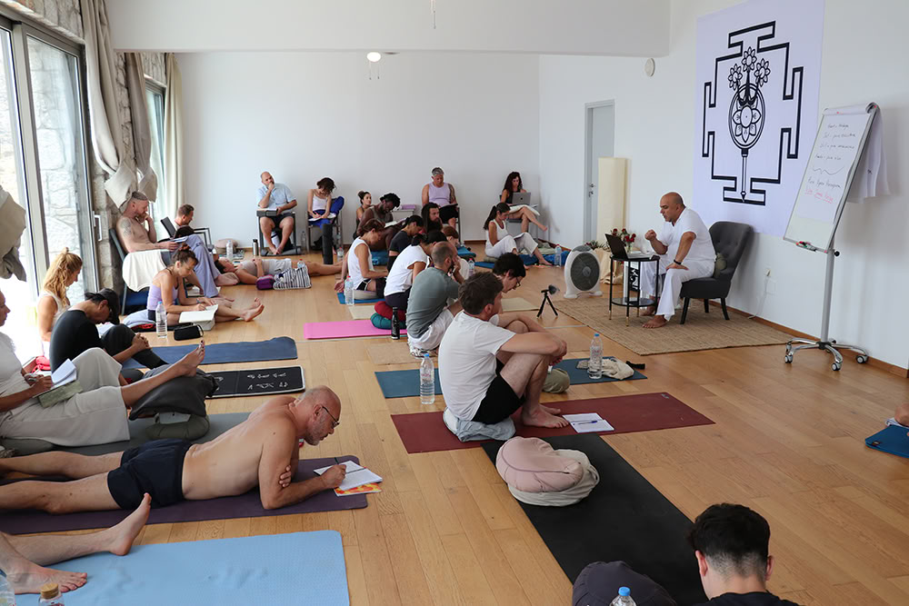 The Highest Tantra: Workshop e ritiro di Shivaismo del Kashmir