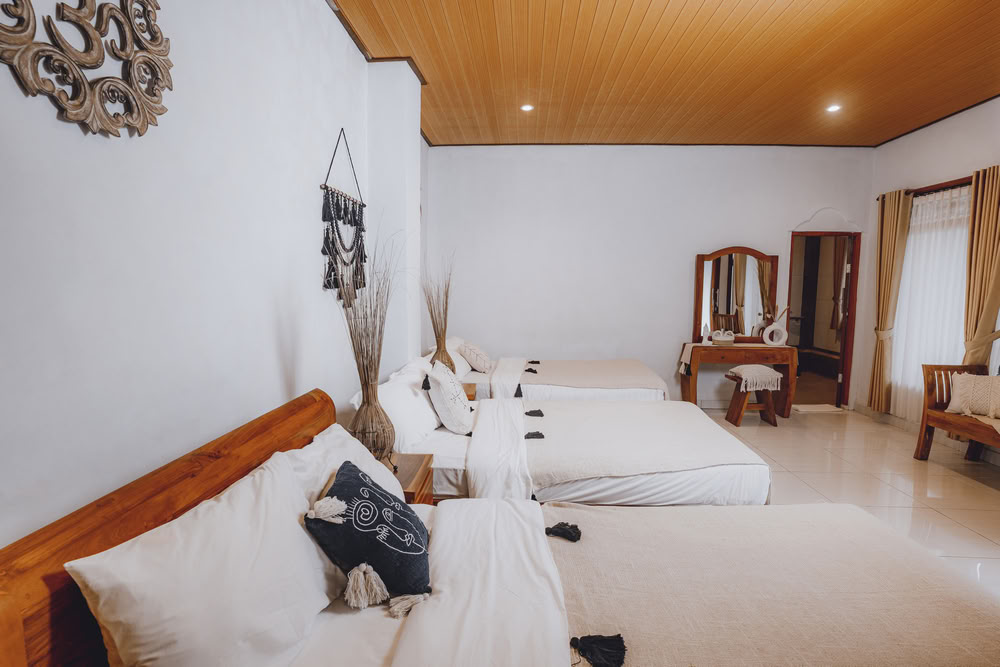 300 ORE A RISHIKESH FORMAZIONE INSEGNANTI DI YOGA – 13 ago - 11 set 2026