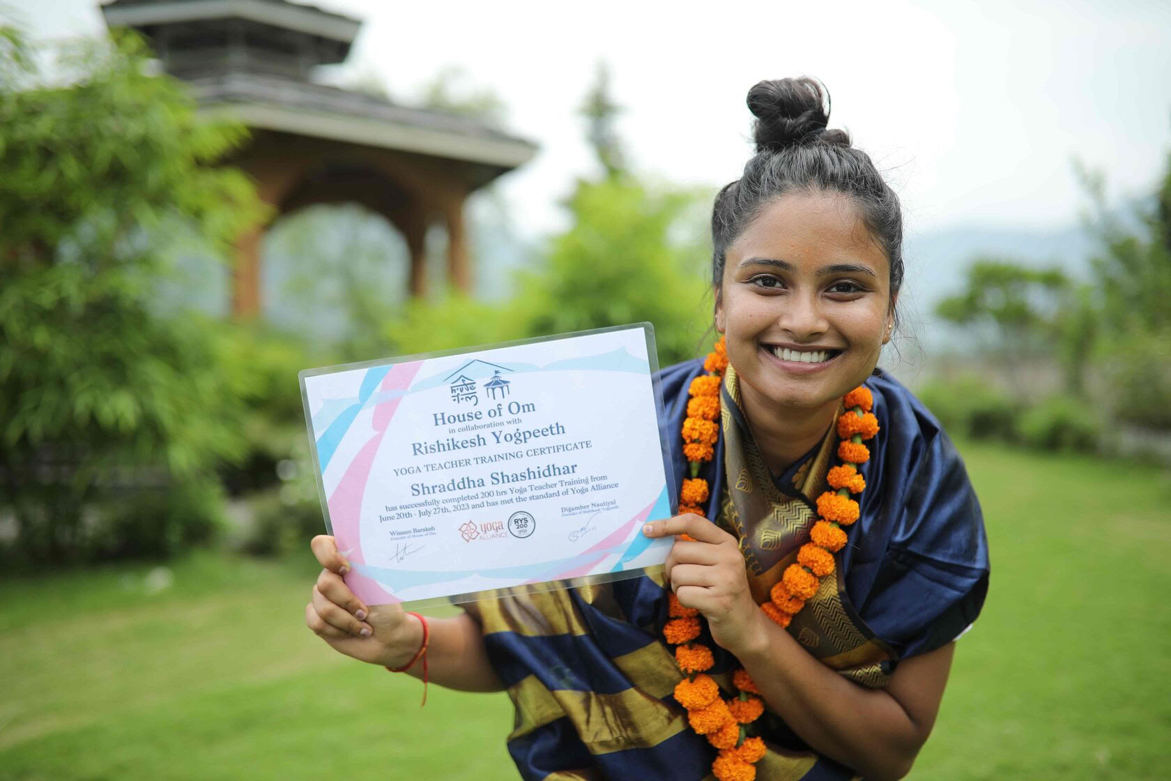 300 ORE A RISHIKESH FORMAZIONE INSEGNANTI DI YOGA – 5 OTT. – 3 NOV. 2026