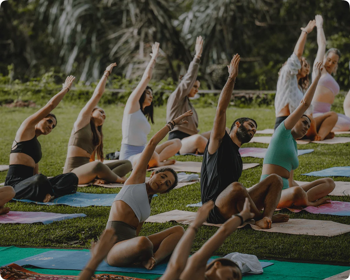 200 Ore/ 300 Ore Formazione Ibrida Insegnanti di Yoga – 26 Mag - 4 Giu