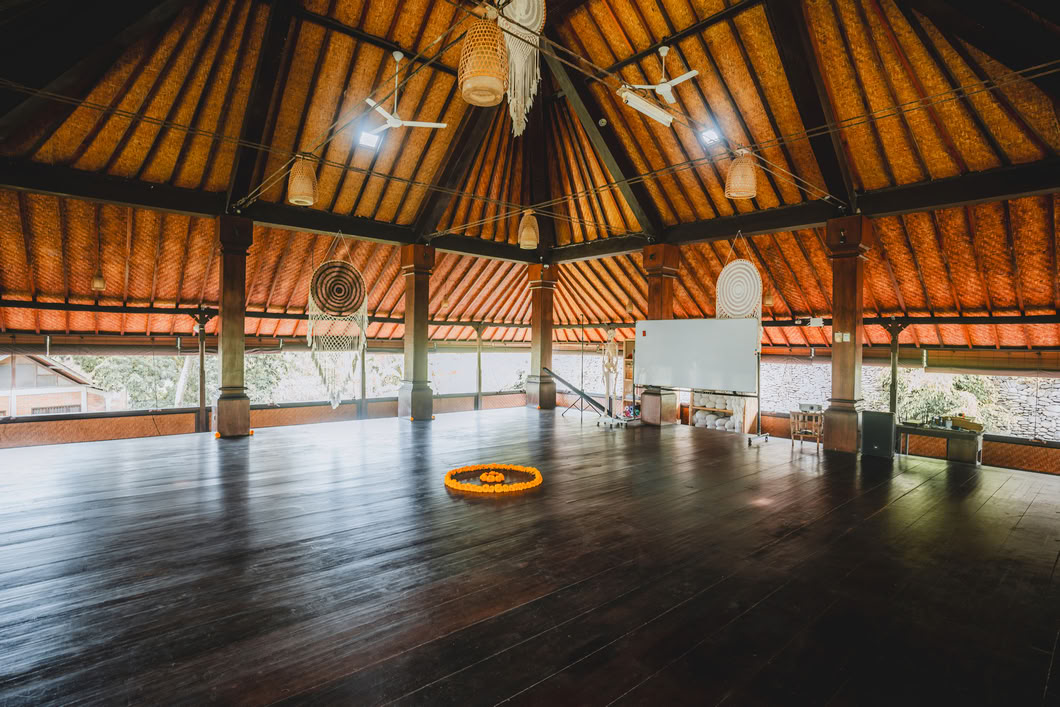 200 ore/ 300 ore Formazione Ibrida per Insegnanti di Yoga – 27 nov - 6 dic