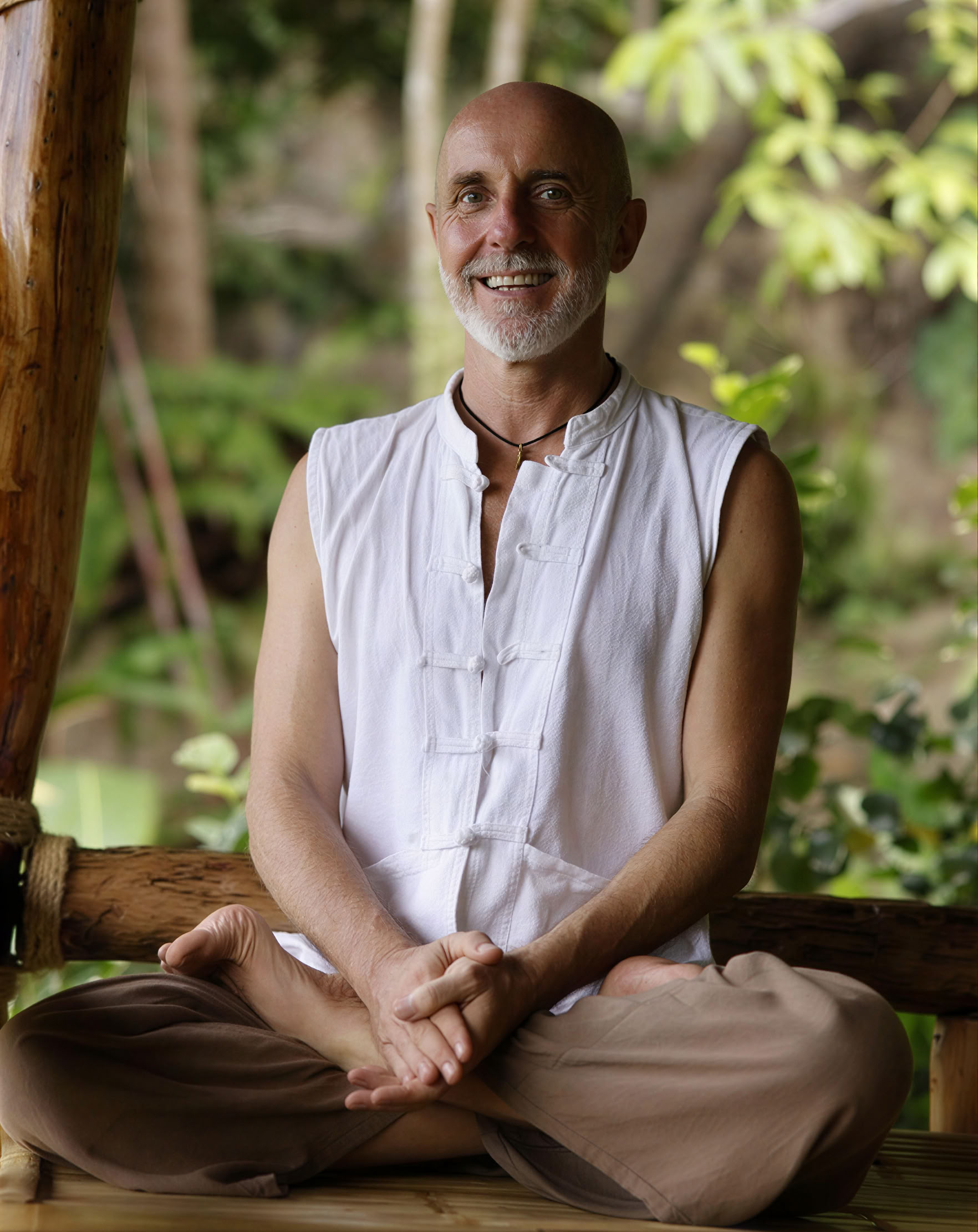200 ore/ 300 ore Formazione Ibrida per Insegnanti di Yoga – 16 ott. – 25 ott. 2026