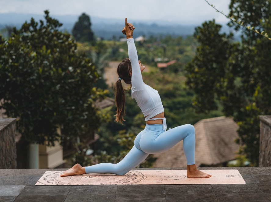 Formazione Insegnanti di Yoga Ibrida di 200 Ore/300 Ore – 24 Dic. 2026 – 6 Gen. 2027