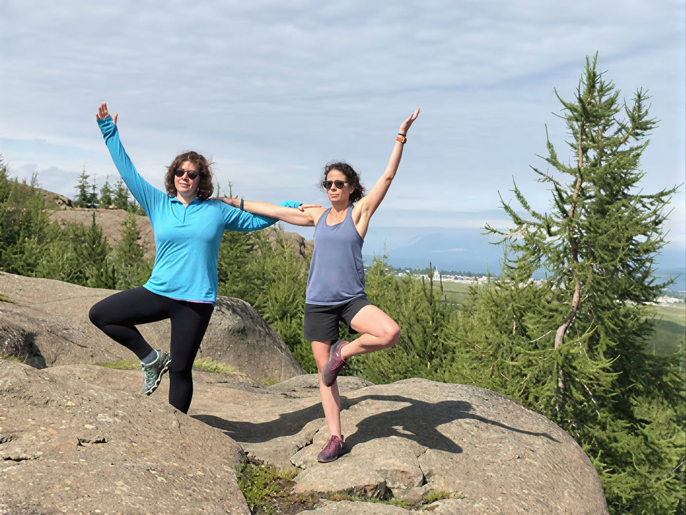 Yoga & Hiking Ritiro del Sole di Mezzanotte in Islanda – Date 2025