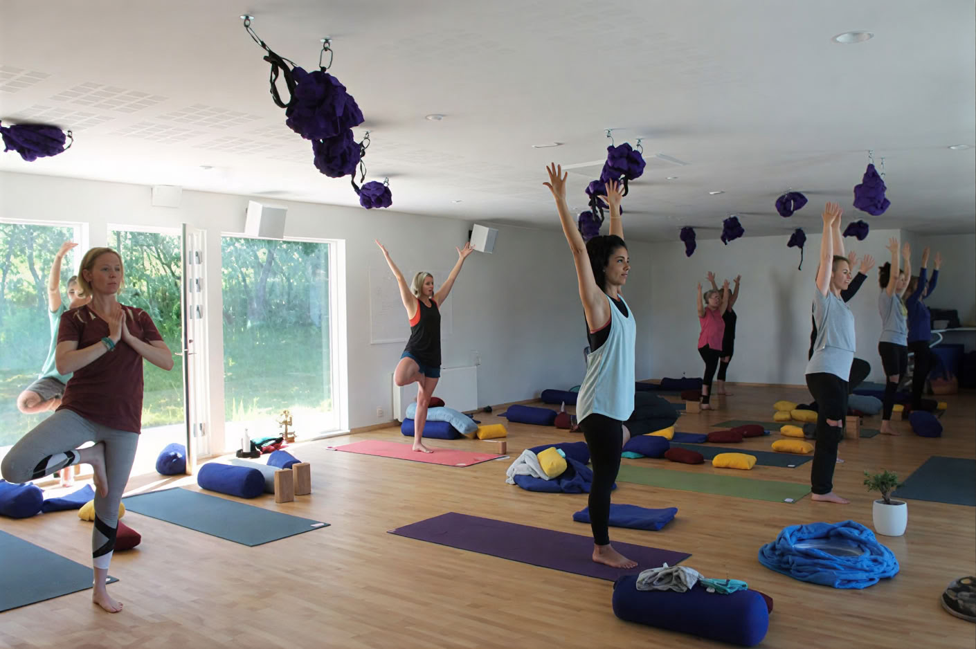 Yoga & Hiking Ritiro del Sole di Mezzanotte in Islanda – Date 2025