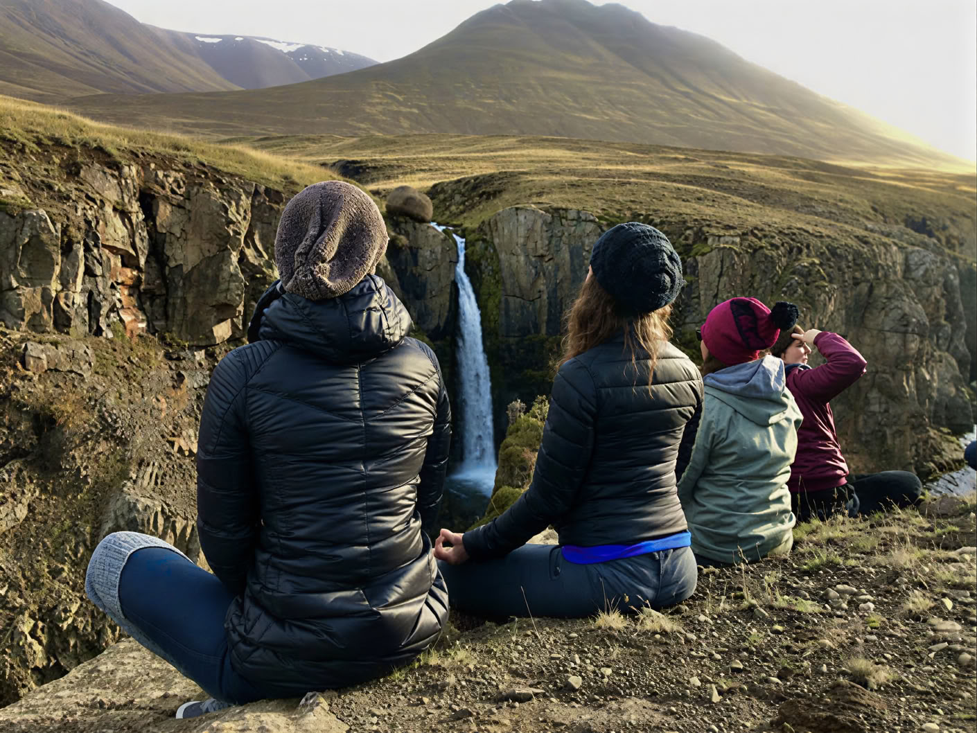 Yoga & Hike Golden Autumn Ritiro Iceland – Dates 2026