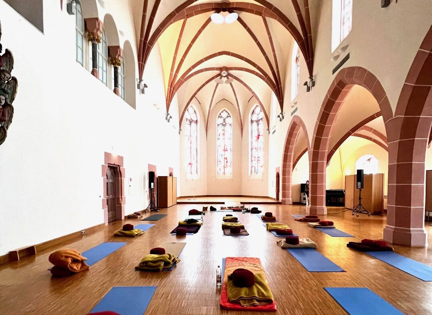Yoga-Detox-Ritiro con escursioni a Kloster Waldbreitbach