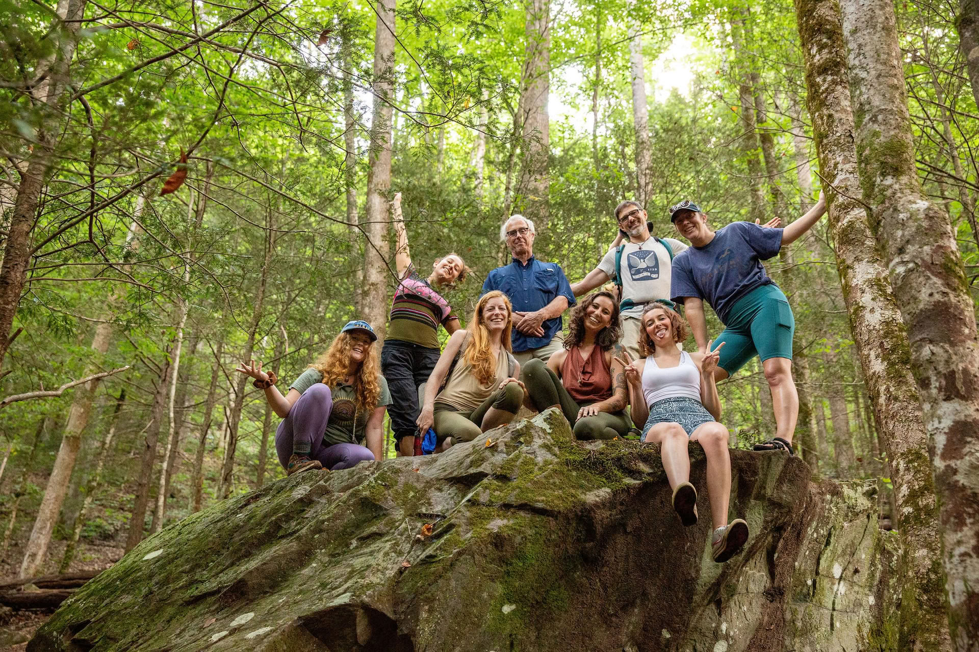 Walking the Path: Labyrinth & Nature Immersion Ritiro